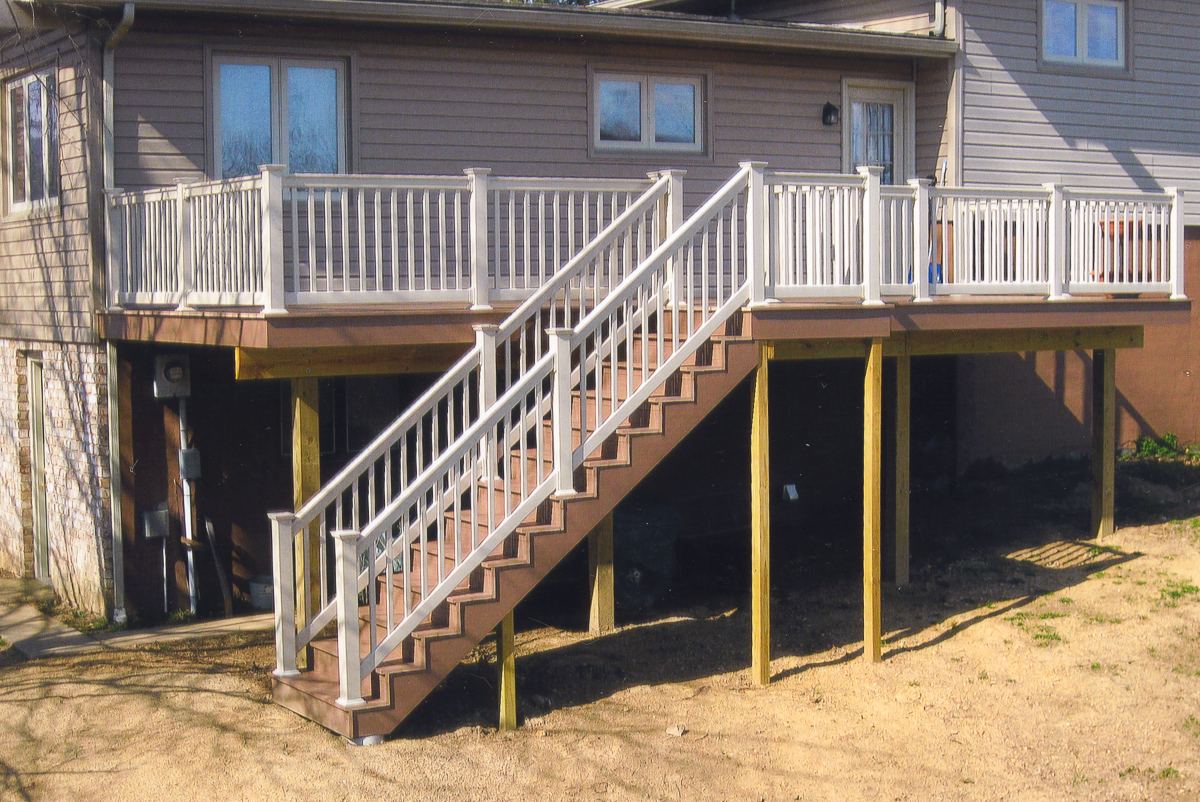 Elevated Deck Hurst CarpentryHurst Carpentry